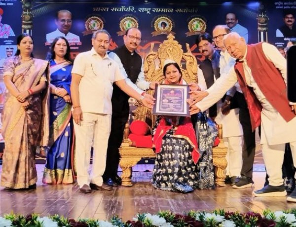 दिल्ली में गूंजा जयपुर का नाम: डॉ. नेहा पारीक को मिला ‘राष्ट्र शक्ति शिरोमणि सम्मान 2026’